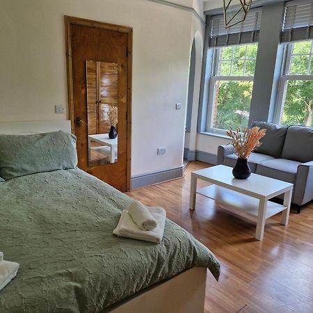 Bright Studio Apartment In A Perfect Location London Exteriör bild
